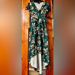 Fortune + Ivy Size Medium High Low Floral Faux Wrap Dress
